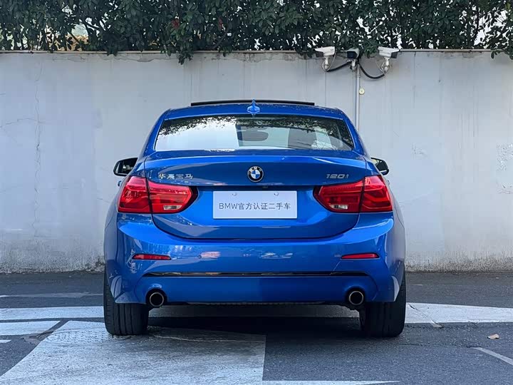 BMW 1-Series 2018 120i — фото 4