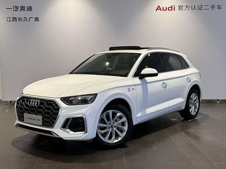 Audi Q5L 2022 40 T — фото 1