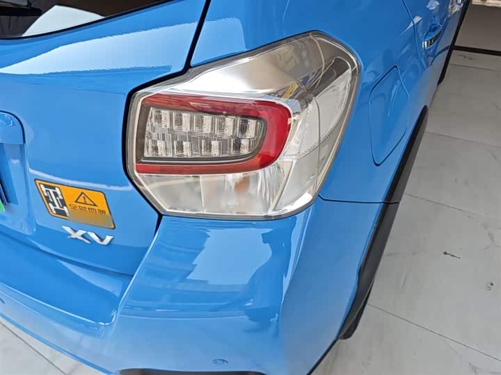 Subaru XV 2016 2.0i — фото 8