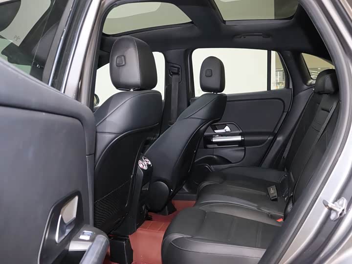 Mercedes-Benz GLA 2022 GLA 200 — фото 15