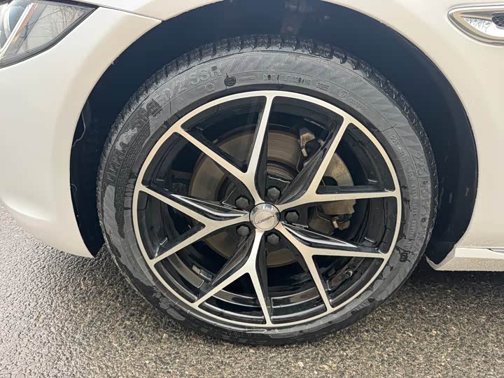 Jaguar XEL 2018 2.0 T 200 PS — фото 30