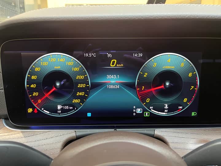 Mercedes-Benz E-Class рестайлинг E 260 L — фото 18