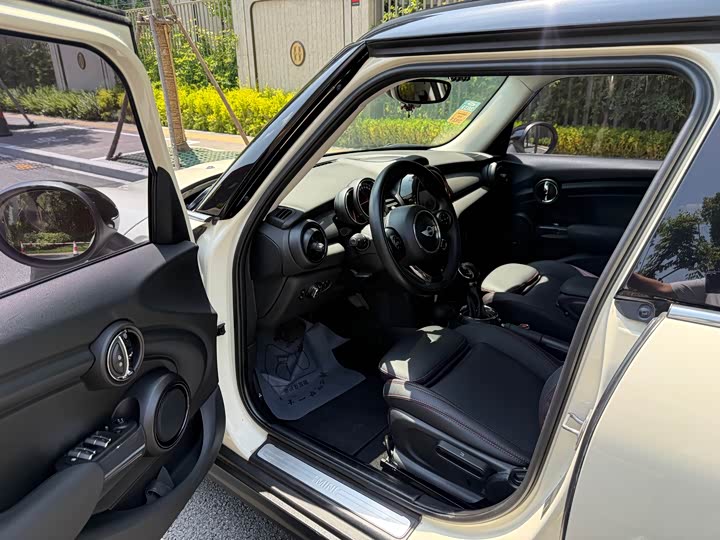 MINI Hatch — фото 16