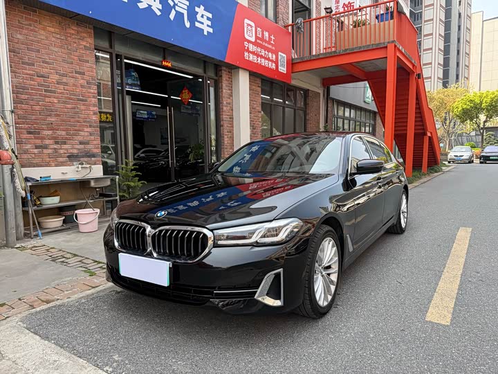 BMW 5-Series 2022 525 Li M
