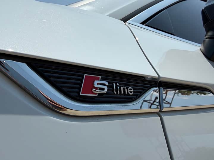 Audi A5 2025 Sportback 40 TFSI — фото 8