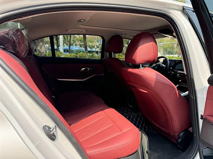 BMW i3 2024 e Drive 40 L — фото 10