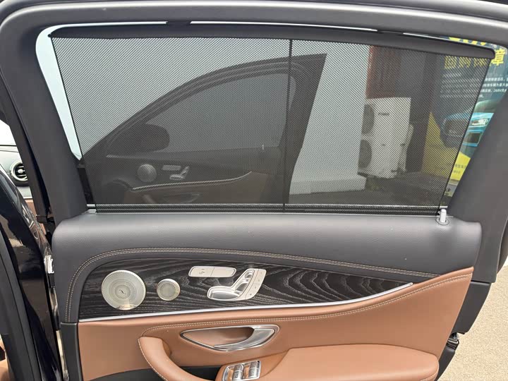 Mercedes-Benz E-Class 2022 E 300 L Luxury — фото 12