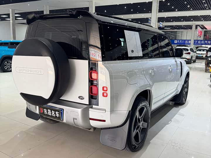 Land Rover Defender — фото 9