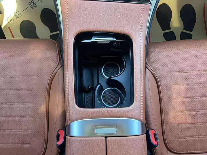 Mercedes-Benz GLC 2023 GLC 260 L 4 MATIC Luxury 5 — фото 24