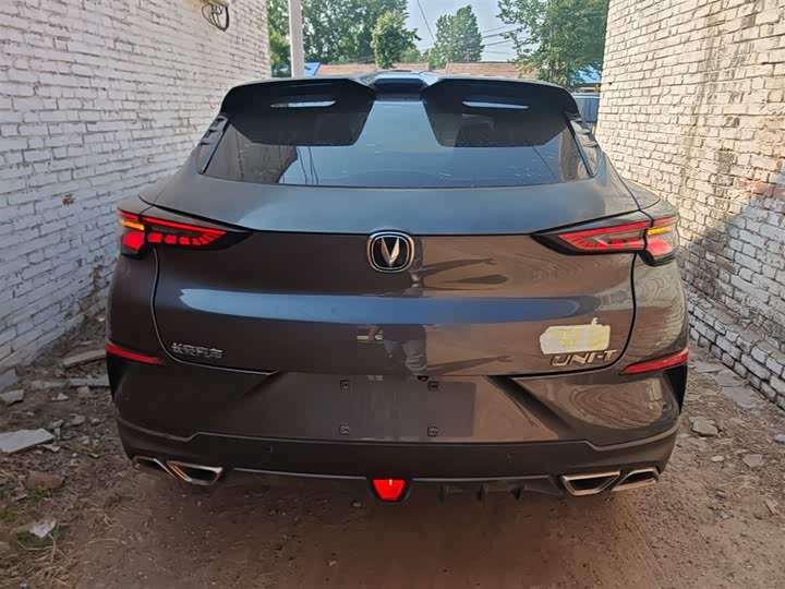 Changan UNI-T 2020 1.5 T Premium — фото 6