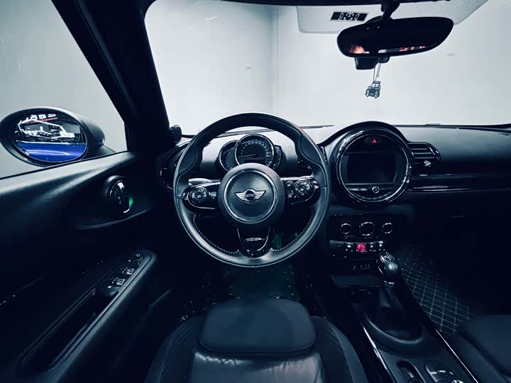 MINI Clubman — фото 12