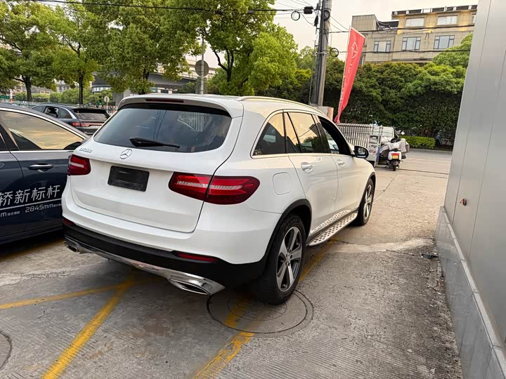 Mercedes-Benz GLC 300 4MATIC динамик — фото 4
