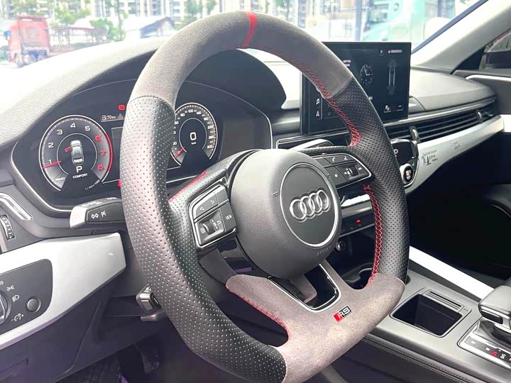 Audi A4L 40 TFSI люкс-динамик — фото 10