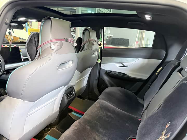 Changan UNI-T 2023 1.5 T Premium — фото 12