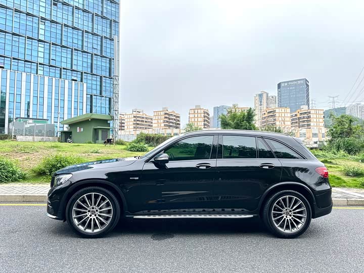 Mercedes-Benz GLC 2017 AMG GLC 43 4 MATIC — фото 19