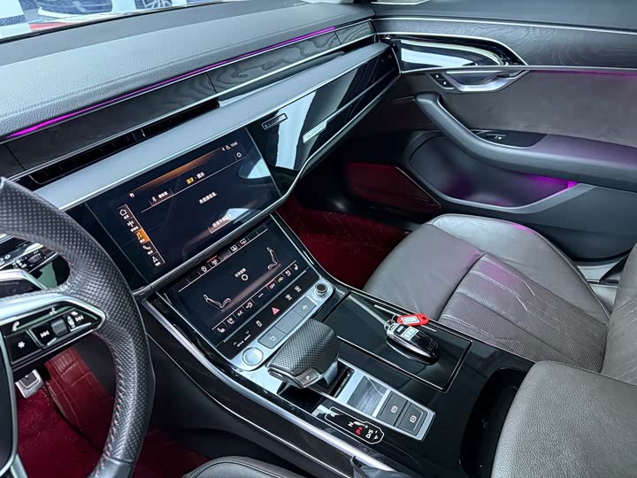 Audi A8 2019 Plus A 8 L 50 TFSI quattro Comfort — фото 15