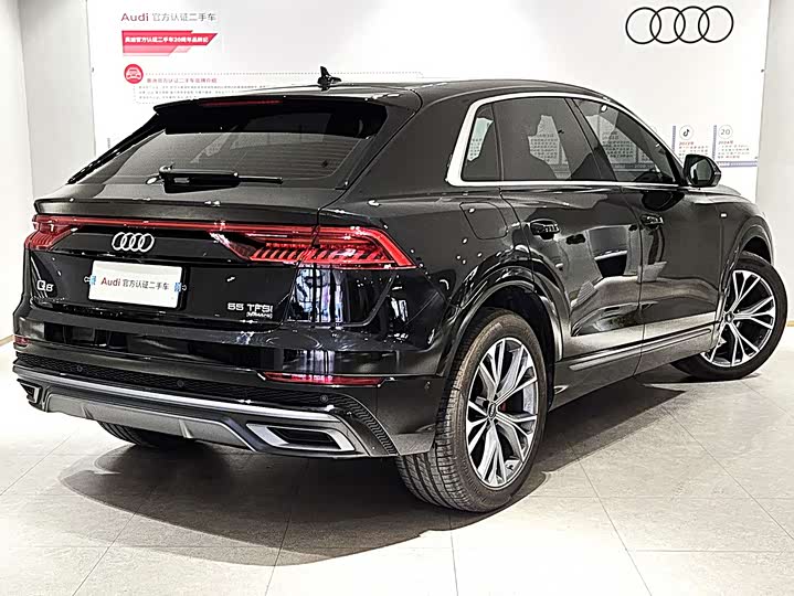 Audi Q8 2023 55 TFSI — фото 4