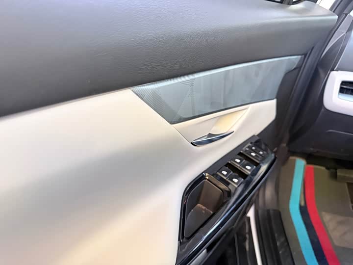 Changan UNI-T 2023 1.5 T Premium — фото 10