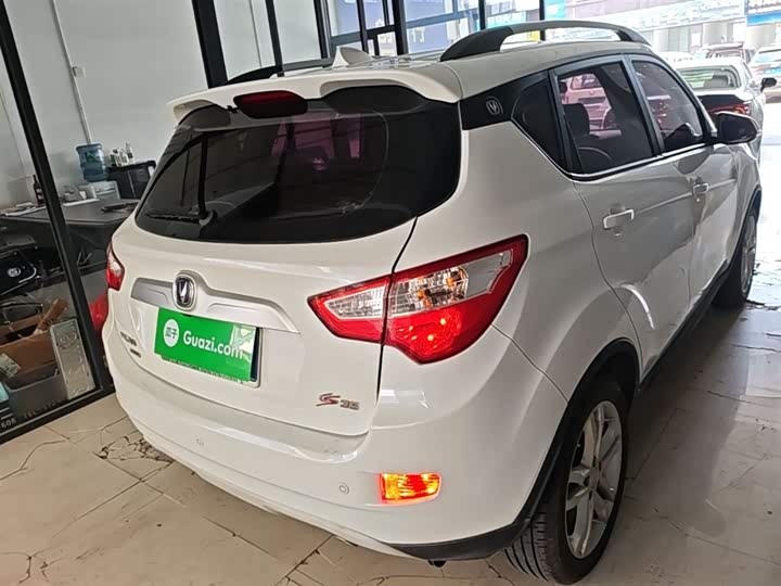 Changan CS35 2016 1.6 L MTLuxury V — фото 7