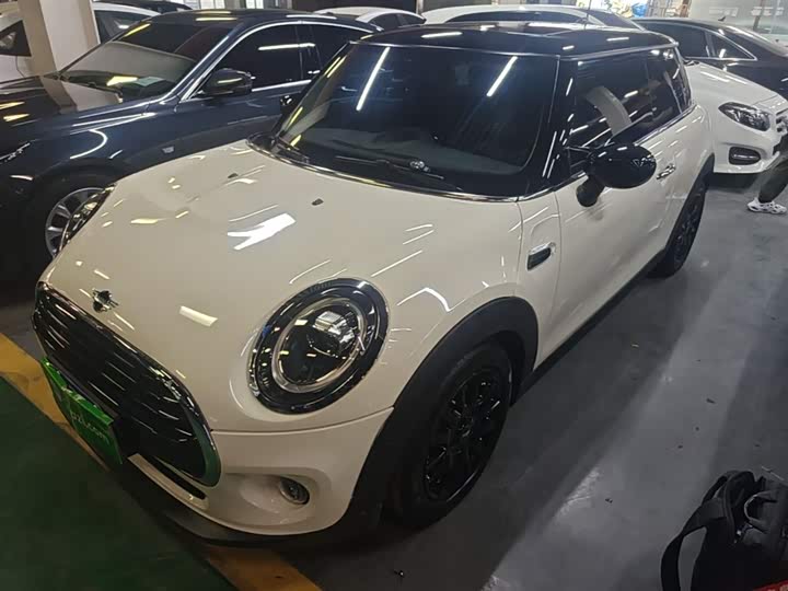 MINI Hatch — фото 1