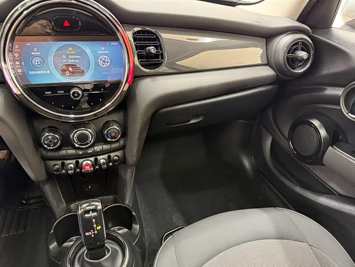 MINI Hatch — фото 12