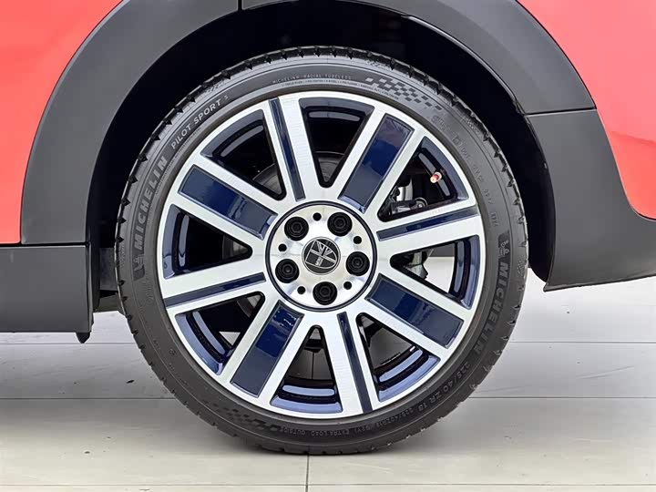 MINI Clubman — фото 16