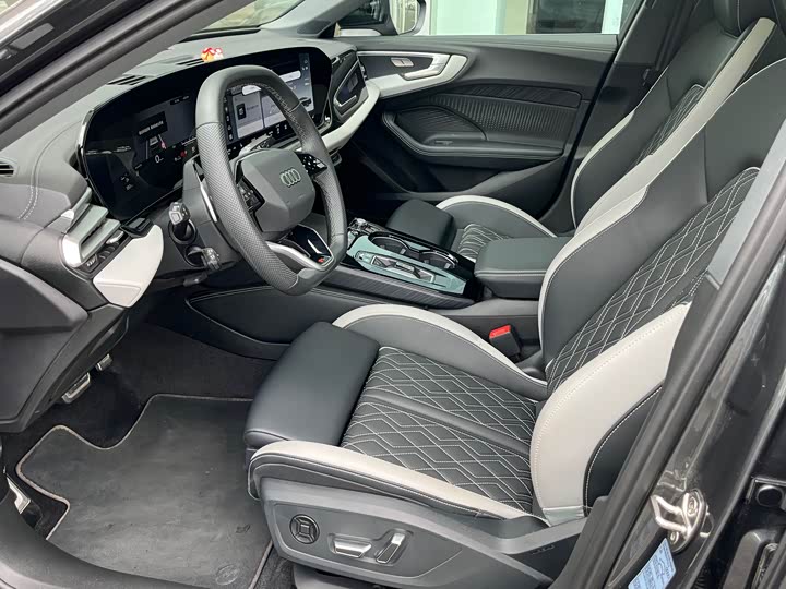 Audi A5L 2026 2.0 T Plus — фото 10
