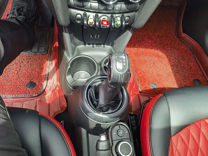 MINI Hatch — фото 11