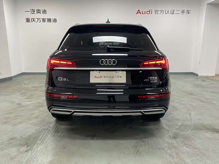 Audi Q5L 2022 40 T — фото 4