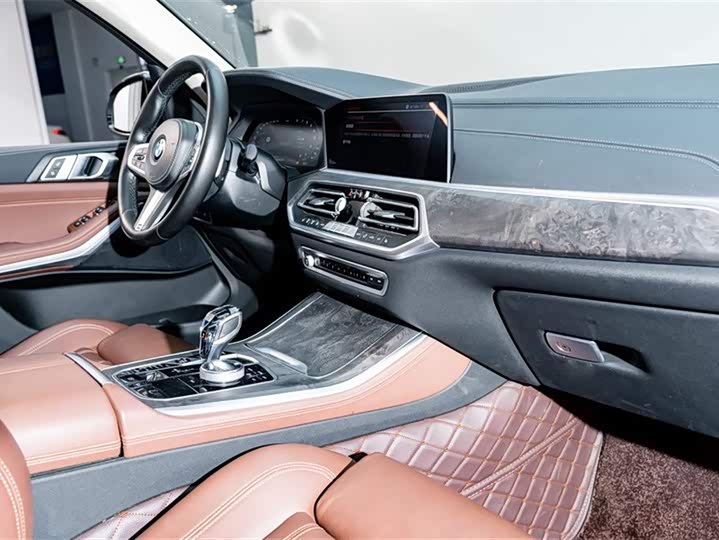 BMW X5 2019 x Drive 30i M — фото 18