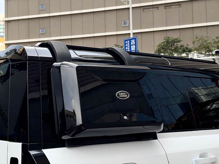 Land Rover Defender — фото 16