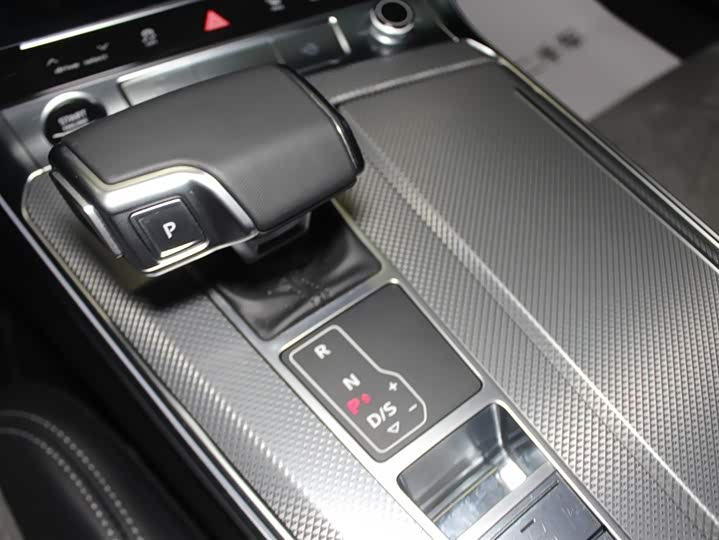 Audi A6L 2024 45 TFSI — фото 12