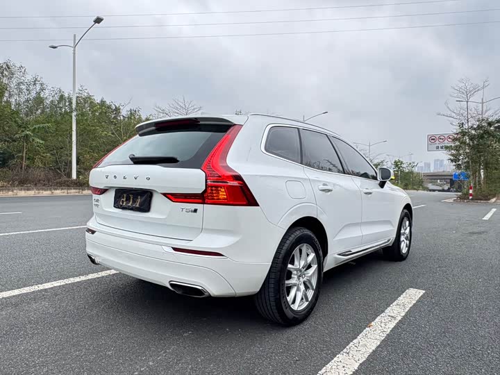 Volvo XC60 2019 T 5 4 WD VI — фото 14