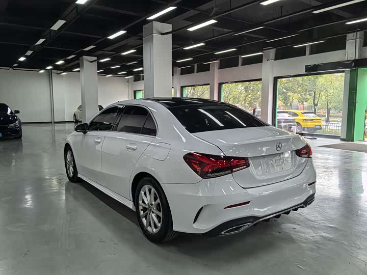 Mercedes-Benz A-Class 2021 A 200 L — фото 7