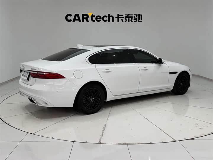 Jaguar XFL 2023 XFL 2.0 T P 200 2 WD — фото 11