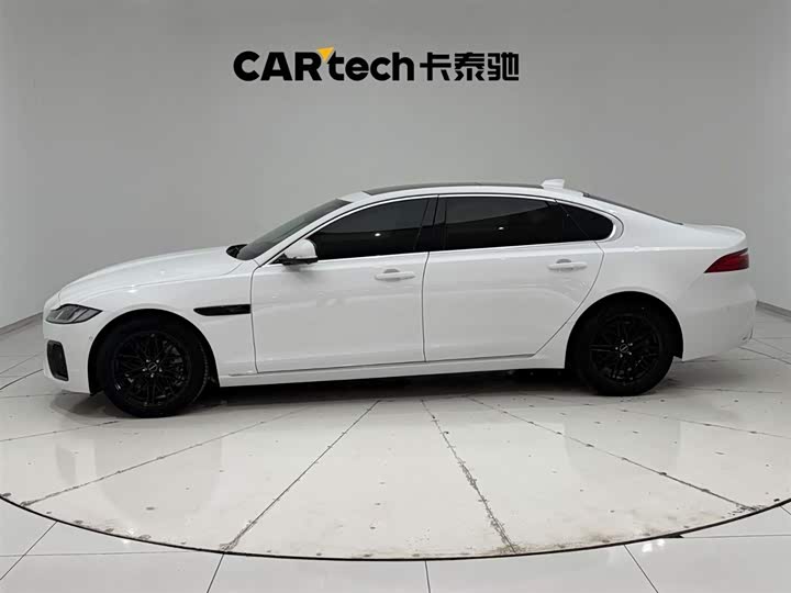Jaguar XFL 2023 XFL 2.0 T P 200 2 WD — фото 6