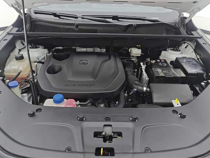 Changan CS75 PLUS 2023 1.5 T ATPremium — фото 10