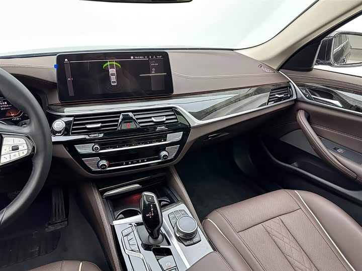 BMW 5-Series 2022 525 Li — фото 15