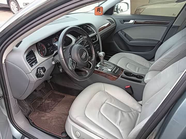 Audi A4L 35 TFSI автомат стандарт — фото 4