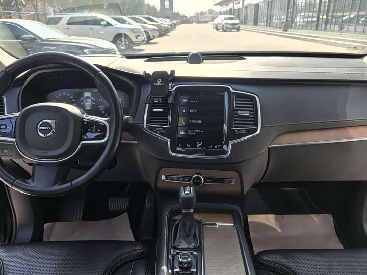 Volvo XC90 2017 T 6 5 — фото 24