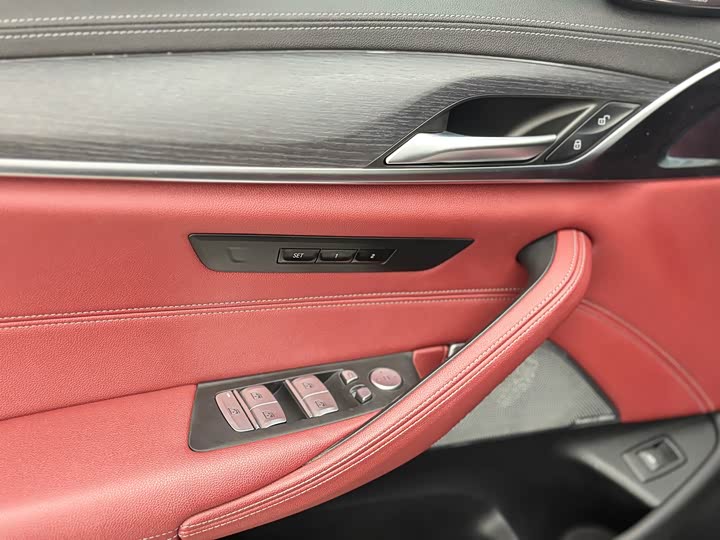 BMW 5-Series 2022 530 Li x Drive M — фото 19