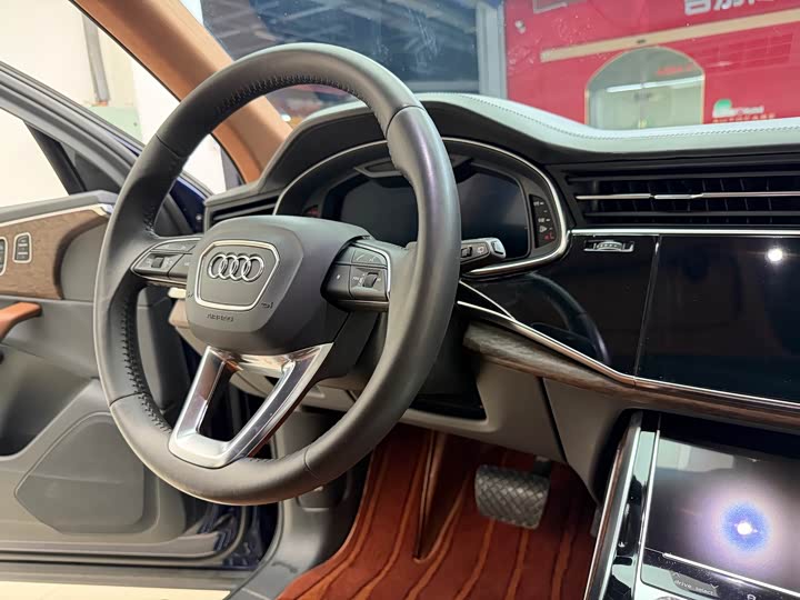 Audi Q7 2020 45 TFSI quattro S line — фото 12