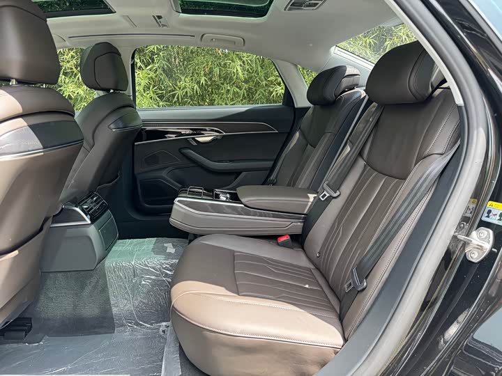 Audi A8 2019 Plus A 8 L 50 TFSI quattro Comfort — фото 5