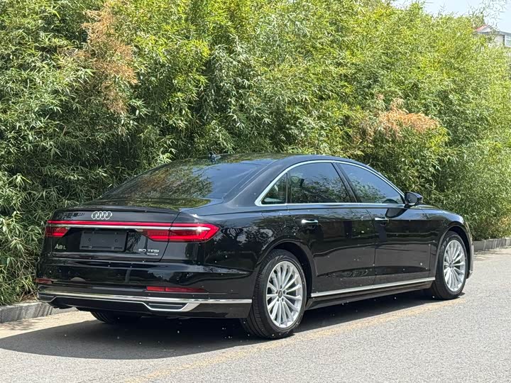 Audi A8 2019 Plus A 8 L 50 TFSI quattro Comfort — фото 14