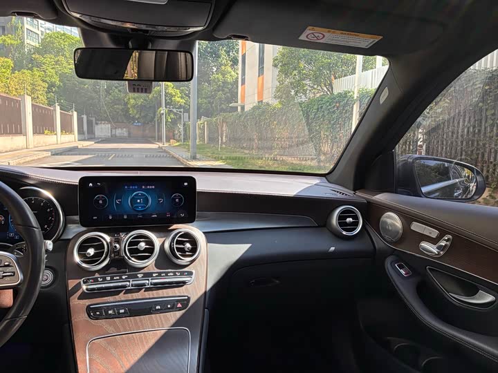 Mercedes-Benz GLC 2022 GLC 300 L 4 MATIC — фото 10