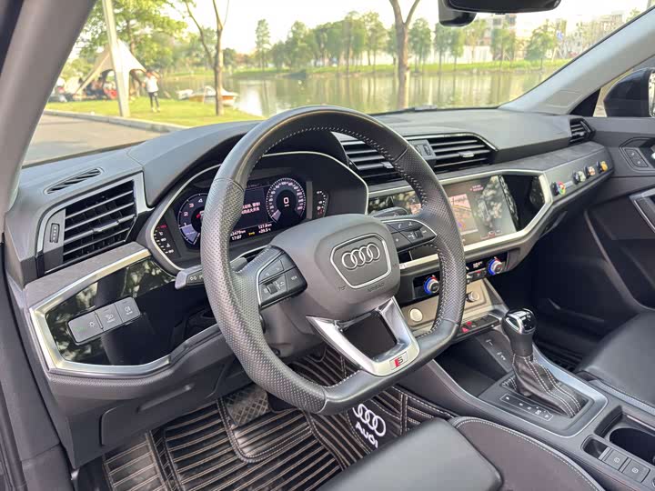 Audi Q3 Sportback 2020 40 TFSI — фото 11