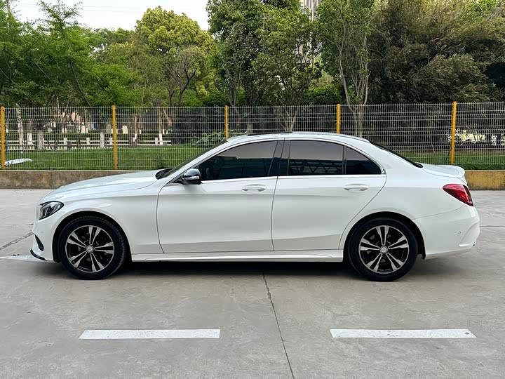 Mercedes-Benz C-Class 2017 C 200 — фото 2