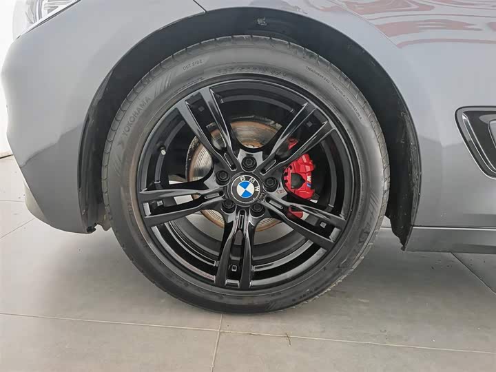 BMW 3-Series GT 2020 320i M — фото 17