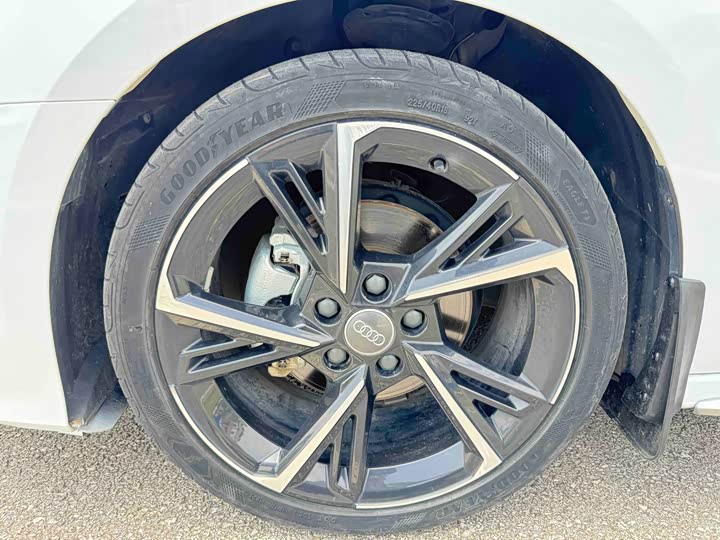 Audi A3 2023 Sportback 35 TFSI Sport — фото 21