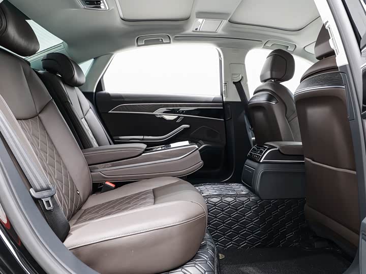 Audi A8 2025 A 8 L 50 TFSI quattro — фото 11